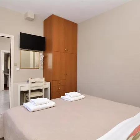 Bella Vista And Aparthotel Lixouri