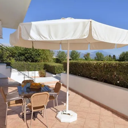 Bella Vista And Aparthotel Lixouri