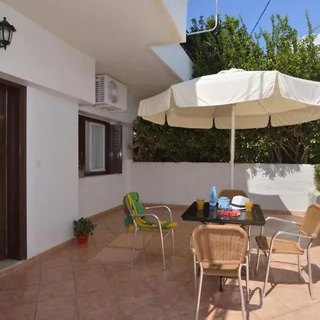 Hotel apartamentowy Bella Vista And 3*